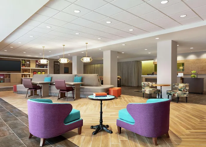 Home2 Suites By Hilton Milwaukee West